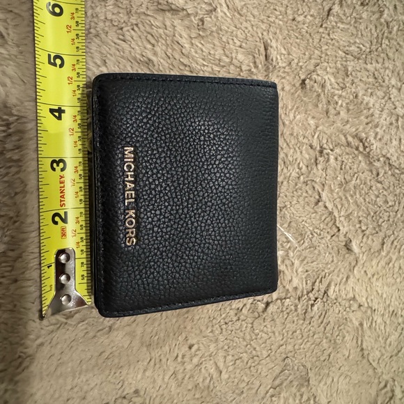 New Michael Kors Women's Mercer Carryall Card Case Black - Picture 7 of 10